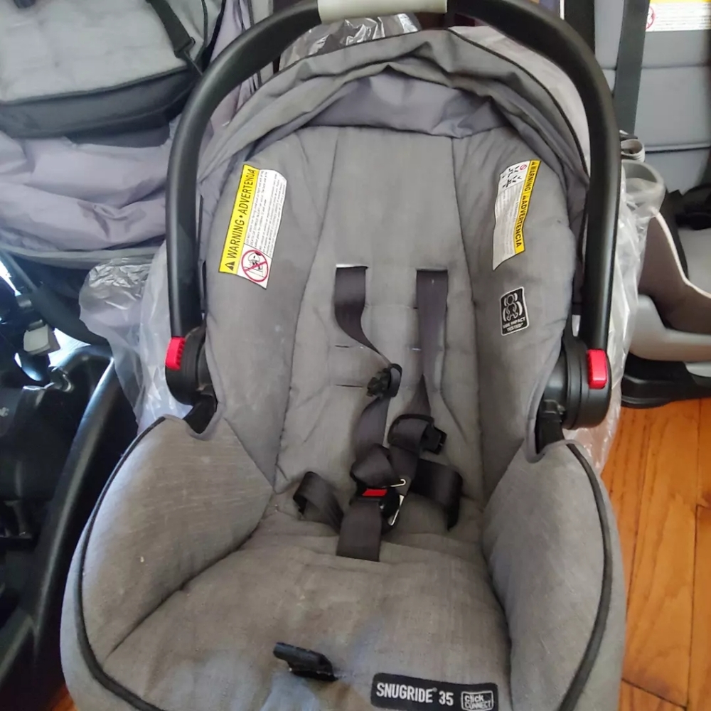 Graco car seat stroller set